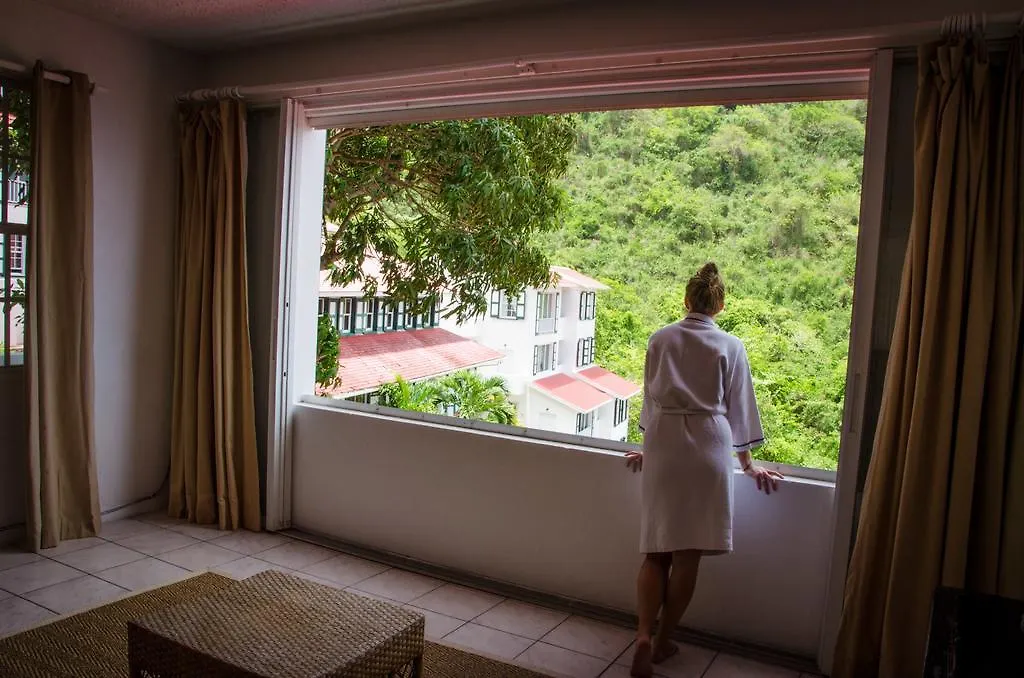 **** Hotel Queens Gardens Resort - A Hampshire Classic The Bottom  Bonaire, Saint Eustatius and Saba
